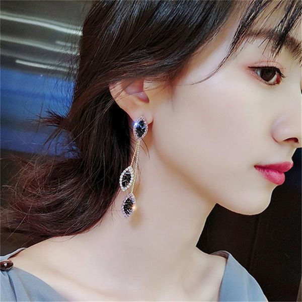 stud shiny zircon leaf earrings devil's eye simple personality women's jewelry, Golden;silver
stud shiny zircon leaf earrings devil's eye simple personality women's jewelry, Golden;silver