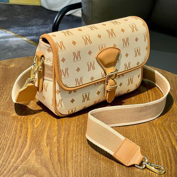evening bags 2021 high-quality fashion trendy underarm bag all-match diagonal shoulder small square sac luxe
evening bags 2021 high-quality fashion trendy underarm bag all-match diagonal shoulder small square sac luxe