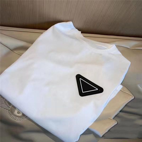 luxury brand shirt mens women t shirt with letters budge short sleeves fashion tees summers breathable out wears shirts, White;black
luxury brand shirt mens women t shirt with letters budge short sleeves fashion tees summers breathable out wears shirts, White;black