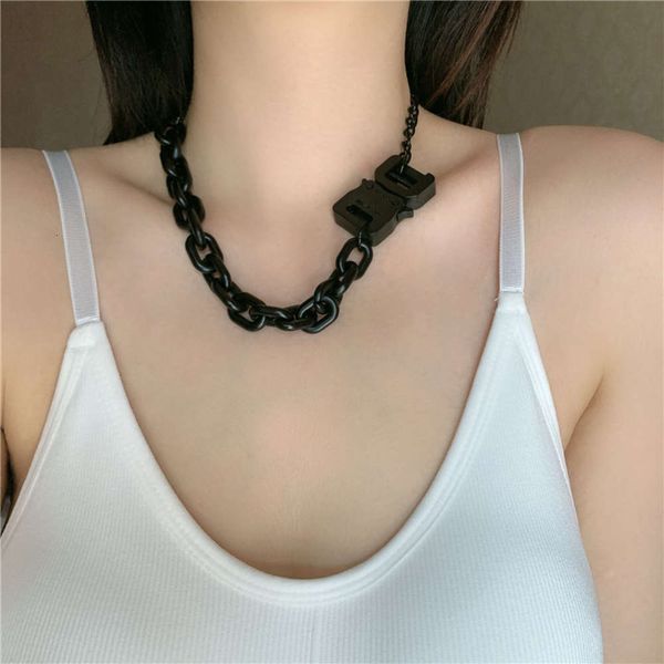hbp spray paint mechanical wind necklace dumb black safety buckle exaggerated personality net red clavicle chain street fashion, Silver
hbp spray paint mechanical wind necklace dumb black safety buckle exaggerated personality net red clavicle chain street fashion, Silver
