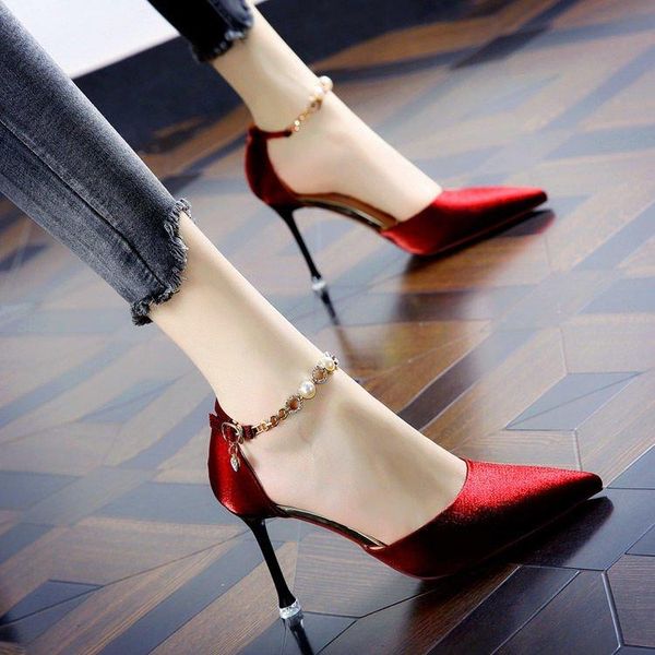 dress shoes high heels thin heel 2021 spring one word buckle red web celebrity girl good match pointed head single, Black
dress shoes high heels thin heel 2021 spring one word buckle red web celebrity girl good match pointed head single, Black