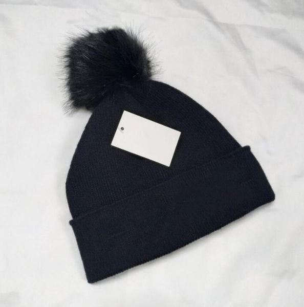 2021 wholesale beanie new winter caps hats women bonnet thicken beanies with real raccoon fur pompoms warm girl caps snapback 352, Blue;gray
2021 wholesale beanie new winter caps hats women bonnet thicken beanies with real raccoon fur pompoms warm girl caps snapback 352, Blue;gray
