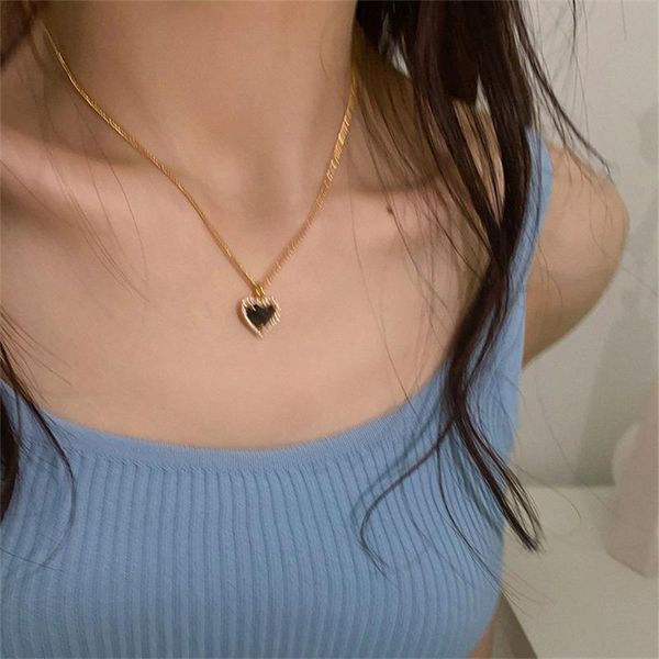 chains kpop vintage black heart titanium steel beads pendant necklace for women fashion silver color choker clavicle chain jewelry gift
chains kpop vintage black heart titanium steel beads pendant necklace for women fashion silver color choker clavicle chain jewelry gift
