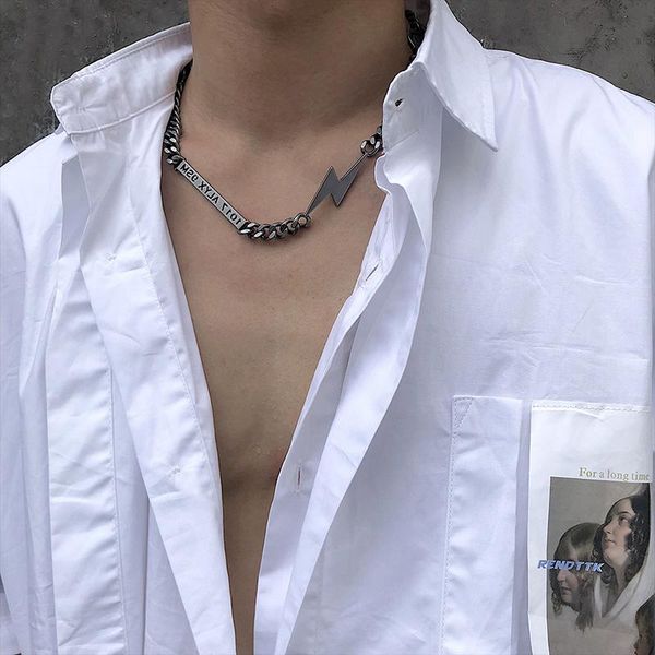 chokers alyx high street function safety buckle men and women titanium steel short necklace hip-hop rock style, Golden;silver
chokers alyx high street function safety buckle men and women titanium steel short necklace hip-hop rock style, Golden;silver
