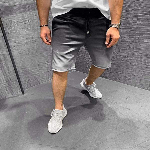 2021 men new gradient shorts short trousers fitness bodybuilding jogger mens casual gyms exercise cool durable sweatpants vtbo, White;black
2021 men new gradient shorts short trousers fitness bodybuilding jogger mens casual gyms exercise cool durable sweatpants vtbo, White;black