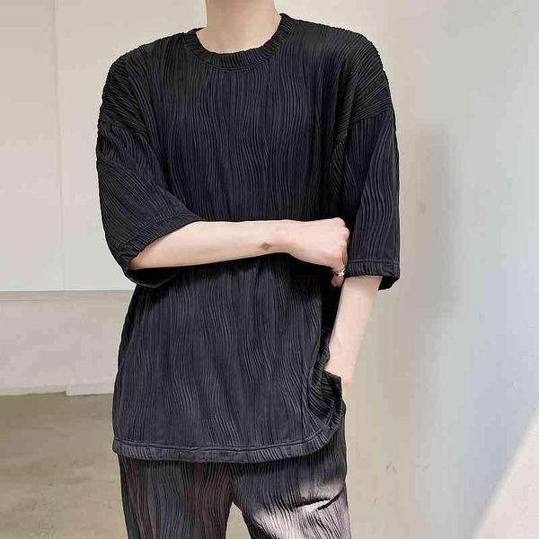 men's t-shirts summer short-sleeved t-shirt fashion black white casual tshirt men streetwear korean loose pleated t shirt mens top, White;black
men's t-shirts summer short-sleeved t-shirt fashion black white casual tshirt men streetwear korean loose pleated t shirt mens top, White;black