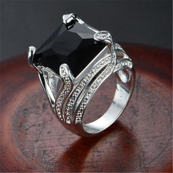 wedding rings silver ring classic exquisite domineering men's square inlaid black zircon hand jewelry, Slivery;golden
wedding rings silver ring classic exquisite domineering men's square inlaid black zircon hand jewelry, Slivery;golden