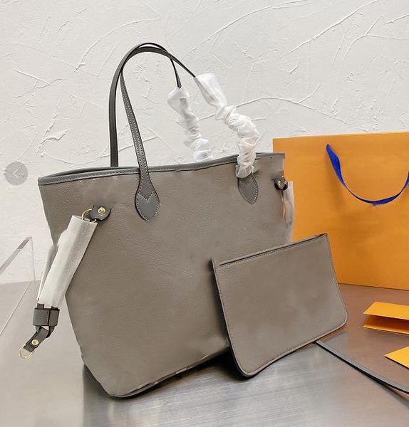 2021 style - luxury designer bag printed shopping bag with a stylish versatile 32cm
2021 style - luxury designer bag printed shopping bag with a stylish versatile 32cm