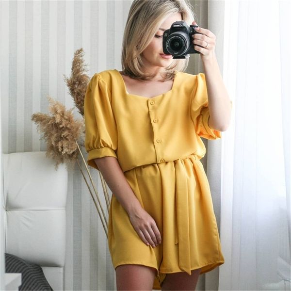korean style large size casual summer square neck short sleeve women's suit loose + high waist shorts 210721, White
korean style large size casual summer square neck short sleeve women's suit loose + high waist shorts 210721, White