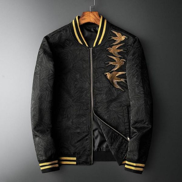 men's jackets 2021 luxury embrodiery jacquard jacket men autumn gold embroidery print jaqueta masculina slim bomber, Black;brown
men's jackets 2021 luxury embrodiery jacquard jacket men autumn gold embroidery print jaqueta masculina slim bomber, Black;brown