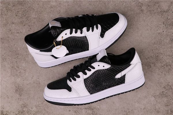 jumpman low cut 1 1s white black casual shoes men women trainers sports sneakers come with box
jumpman low cut 1 1s white black casual shoes men women trainers sports sneakers come with box