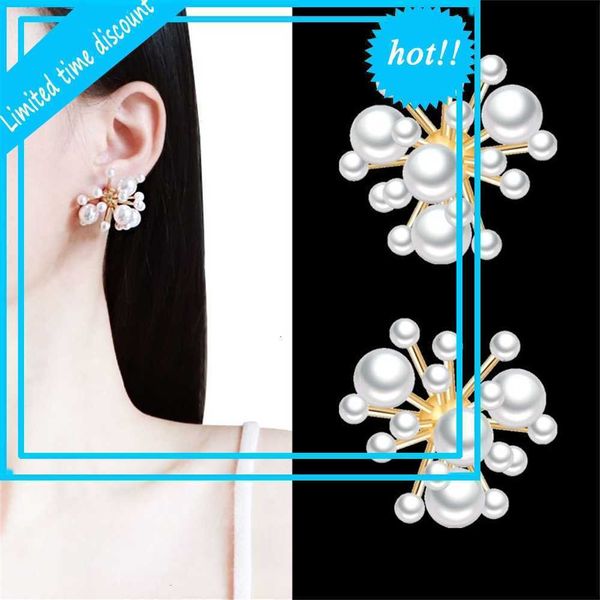 summer new pearl 925 silver needle east gate korean earrings geometric accessories, Golden
summer new pearl 925 silver needle east gate korean earrings geometric accessories, Golden