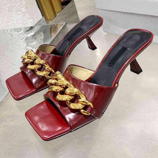 70% off wholesale flip-flops women slipper sandals new design gold chain peep toe slip on low heel shoes flat heels square head casual slide, Black
70% off wholesale flip-flops women slipper sandals new design gold chain peep toe slip on low heel shoes flat heels square head casual slide, Black