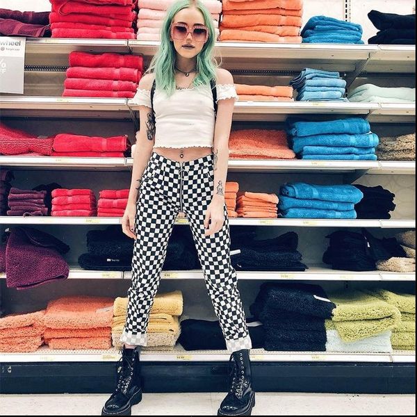 black and white checkerboard plaid women gothic pants streetwear zipper casual trousers female straight pants femme, Black;white
black and white checkerboard plaid women gothic pants streetwear zipper casual trousers female straight pants femme, Black;white