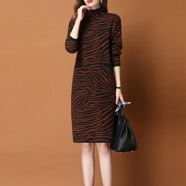 2021 new autumn winter one piece dresses bottoming shirt wear leopard print mid length sweater women knee-length knitted dress, Black;gray
2021 new autumn winter one piece dresses bottoming shirt wear leopard print mid length sweater women knee-length knitted dress, Black;gray