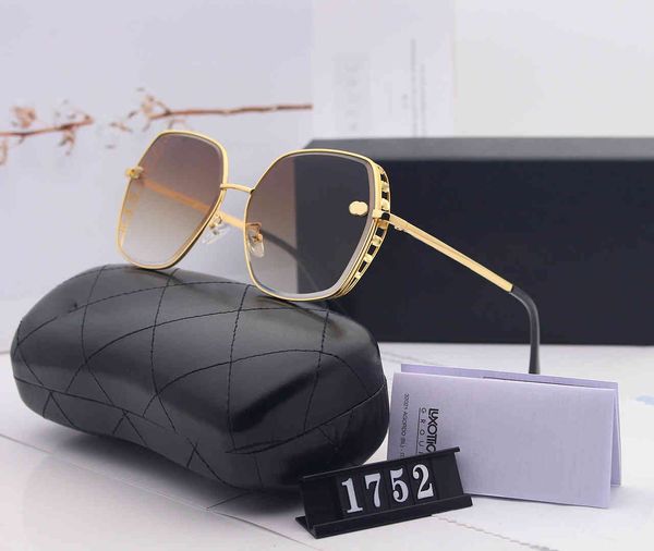 designer new cut edge hollowed out overseas glasses, sunglasses, two color gradient sunglasses, White;black
designer new cut edge hollowed out overseas glasses, sunglasses, two color gradient sunglasses, White;black