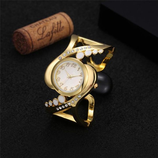wristwatches special fashion female watches women bracelet watch quartz crystal luxury rhinestone, Slivery;brown
wristwatches special fashion female watches women bracelet watch quartz crystal luxury rhinestone, Slivery;brown