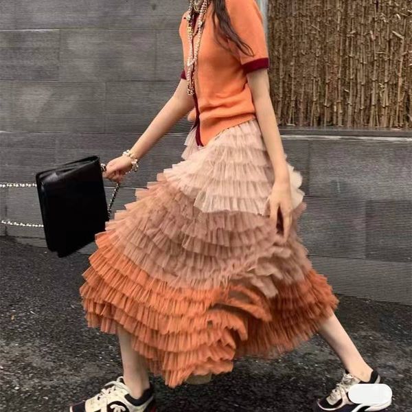 2021 new runway designers elegant ruffles pleated long skirts for women spring vintage patchwork mesh maxi skirt 632x, Black
2021 new runway designers elegant ruffles pleated long skirts for women spring vintage patchwork mesh maxi skirt 632x, Black