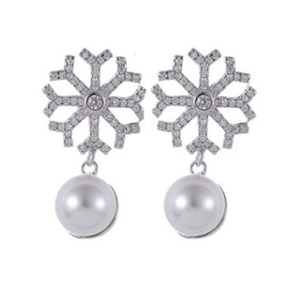 hight quality and low price diamond crystal flower pearl 925 needle lady's earings 19, Silver
hight quality and low price diamond crystal flower pearl 925 needle lady's earings 19, Silver