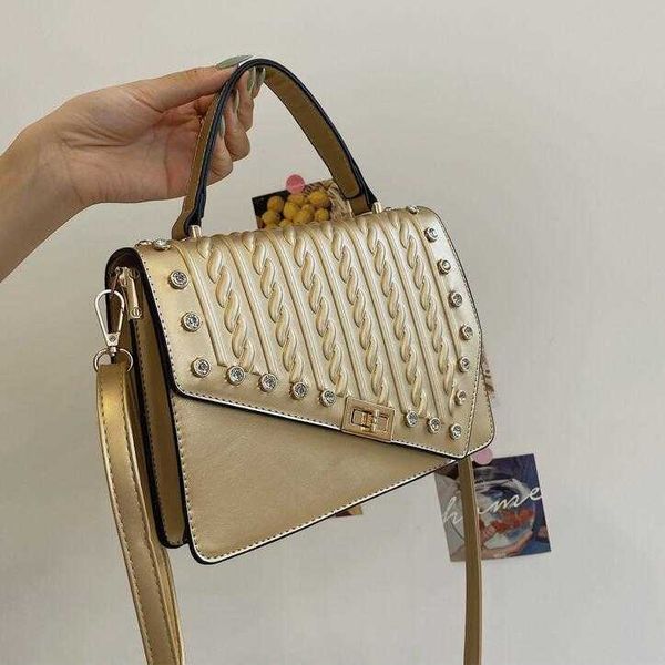 factory outlet women leathers shoulder bag retro embossed striped handbags small fresh triangle flip leather handbag fashion diamond messeng, Black;red
factory outlet women leathers shoulder bag retro embossed striped handbags small fresh triangle flip leather handbag fashion diamond messeng, Black;red