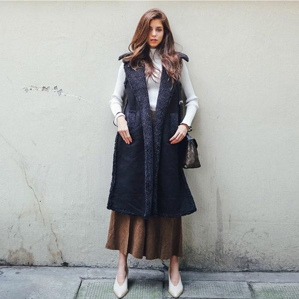 women's vests casual style women long vest coat open stitch black color cardigan coats large size thicken veste femme winter 2021, Black;white
women's vests casual style women long vest coat open stitch black color cardigan coats large size thicken veste femme winter 2021, Black;white