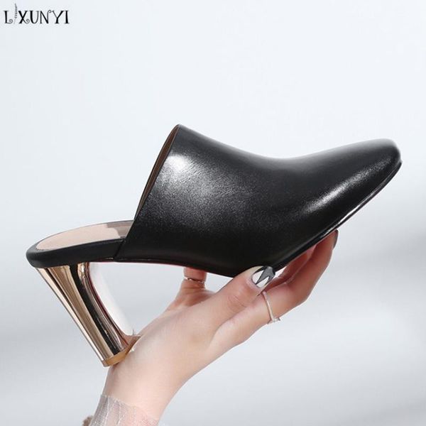 slippers lxunyi 2021 pointed toe women red bottom white black metal high heels mules outside casual female
slippers lxunyi 2021 pointed toe women red bottom white black metal high heels mules outside casual female