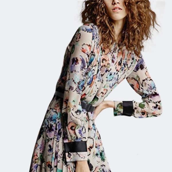 temperament leisure 2020 print women's autumn and winter foreign style french dress long fashion temperament with pleated skirt hot, Black;gray
temperament leisure 2020 print women's autumn and winter foreign style french dress long fashion temperament with pleated skirt hot, Black;gray