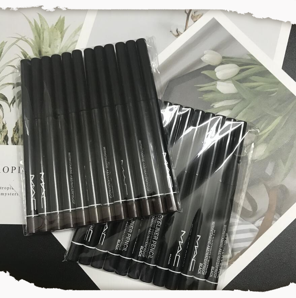 brand designer luxury letter makeup rotary retractable with vitamine waterproof black eyeliner pencil black/brown
brand designer luxury letter makeup rotary retractable with vitamine waterproof black eyeliner pencil black/brown