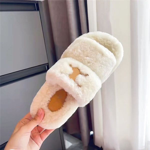 ladies plush slippers autumn and winter indoor l flip-flops snow boots casual pajamas party clothes non-slip shoes 35-42, Black
ladies plush slippers autumn and winter indoor l flip-flops snow boots casual pajamas party clothes non-slip shoes 35-42, Black