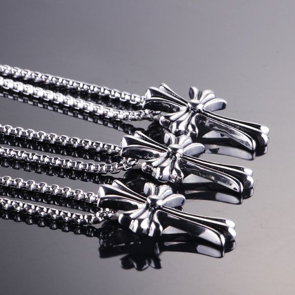 luxury design pendant necklace fashion jewelry crosing jesus christ cross gift for boyfriend romantic art, Silver
luxury design pendant necklace fashion jewelry crosing jesus christ cross gift for boyfriend romantic art, Silver