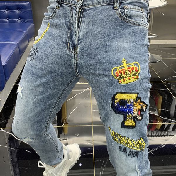 men's jeans new spring sequins crown embroidery denim korean fashion brand slim european designer 85j9, Blue
men's jeans new spring sequins crown embroidery denim korean fashion brand slim european designer 85j9, Blue