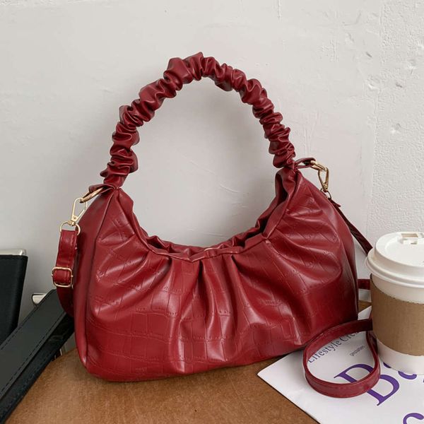 hbp autumn and winter 2021 new women's ins fashion versatile handbag korean style pu cloud fold bag
hbp autumn and winter 2021 new women's ins fashion versatile handbag korean style pu cloud fold bag