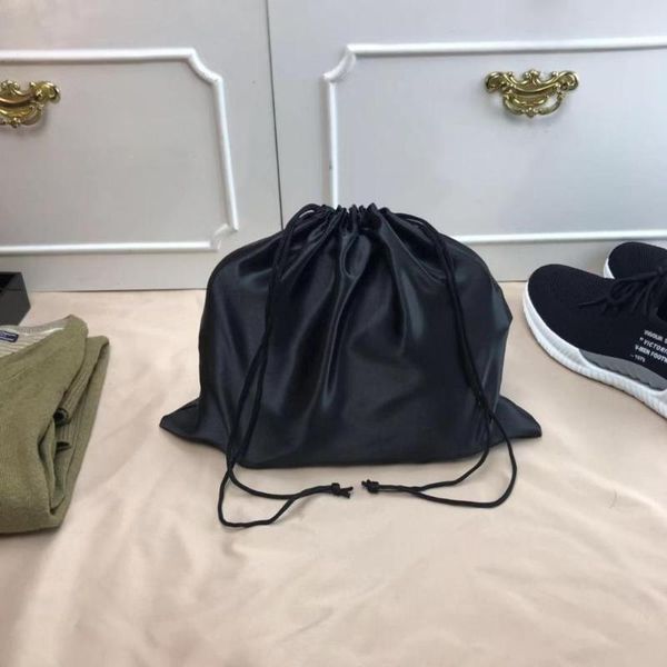 large silk satin drawstring care bag custom wigs storage dust proof packaging pouch black reusable sack handbag shoes travel bag
large silk satin drawstring care bag custom wigs storage dust proof packaging pouch black reusable sack handbag shoes travel bag