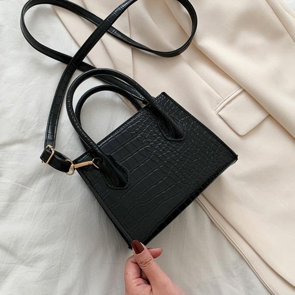 cross body ladies pu leather messenger bag for women summer fashion temperament casual all-match shoulder simple handbag 2021
cross body ladies pu leather messenger bag for women summer fashion temperament casual all-match shoulder simple handbag 2021