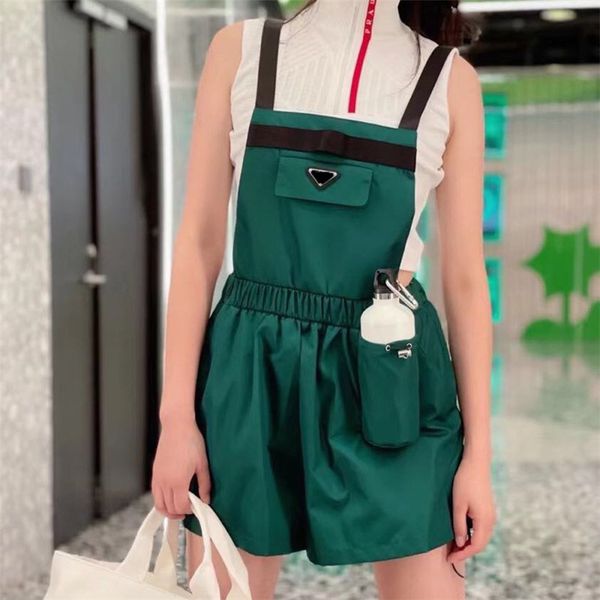 stylish designer strap shorts metal triangle pocket short elastic waist buckle for women streetwear outdoor sports clothing, White;black
stylish designer strap shorts metal triangle pocket short elastic waist buckle for women streetwear outdoor sports clothing, White;black