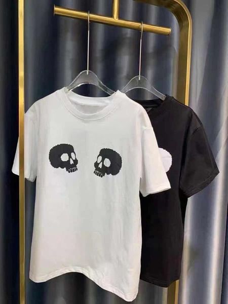 men's designer 2021 summer men and women's cotton t shirt loose couple italian style simple skull hip hop short sleeve s-xxl., White;black
men's designer 2021 summer men and women's cotton t shirt loose couple italian style simple skull hip hop short sleeve s-xxl., White;black