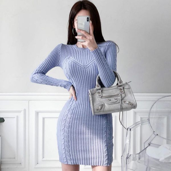 casual dresses winter 2021 korea slim o-neck knitted sweater cloth sheath long sleeved solid female dress, Black;gray
casual dresses winter 2021 korea slim o-neck knitted sweater cloth sheath long sleeved solid female dress, Black;gray