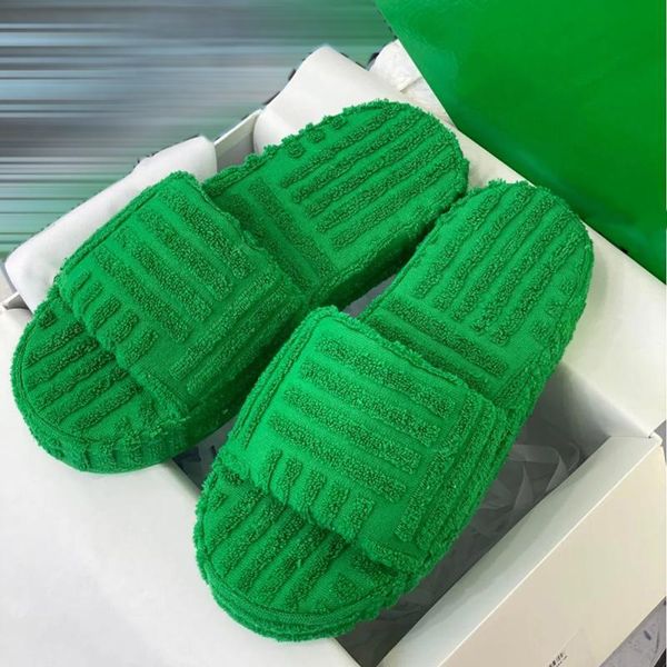 slippers 2021 winter woman the girl leisure maomao shoes soft comfortable lambs wool flat multicolor, Black
slippers 2021 winter woman the girl leisure maomao shoes soft comfortable lambs wool flat multicolor, Black