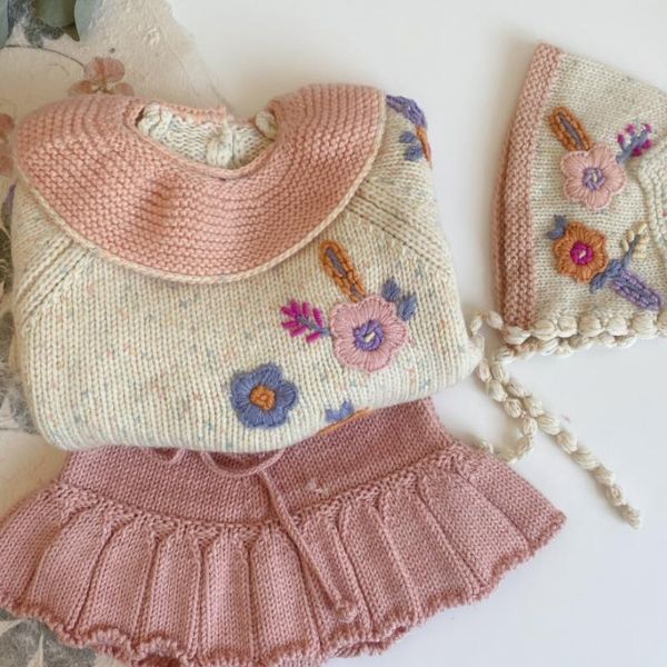 pullover 2021 spring and summer ka beige wool knitted sweater retro cute embroidery long-sleeved lace, Blue
pullover 2021 spring and summer ka beige wool knitted sweater retro cute embroidery long-sleeved lace, Blue