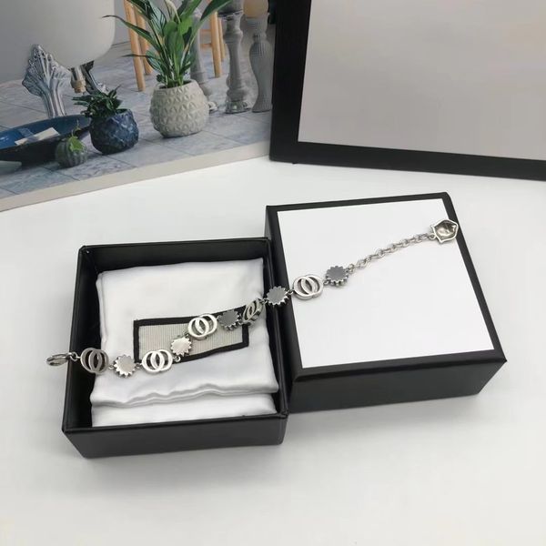 2021 trend luxury brand retro daisy bracelet men silver bead bracelet women wrist bracelet letter
2021 trend luxury brand retro daisy bracelet men silver bead bracelet women wrist bracelet letter