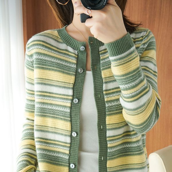 2021 women winter new korean sweater fashion ladies loosecardigans clip knitwear coat female o neck striped clothes long sleeve fv9m, White;black
2021 women winter new korean sweater fashion ladies loosecardigans clip knitwear coat female o neck striped clothes long sleeve fv9m, White;black