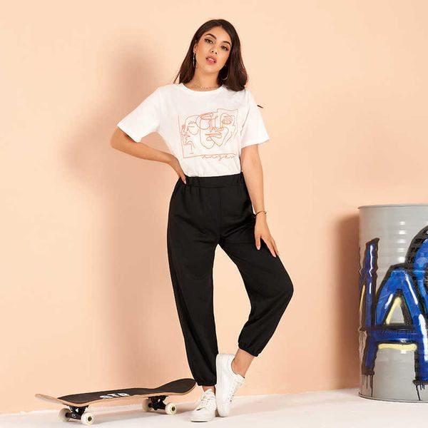 women's two piece pants 2021 summer tracksuit white hand-painted print abstract short sleeve t-shirt black trouser suits casual 2
women's two piece pants 2021 summer tracksuit white hand-painted print abstract short sleeve t-shirt black trouser suits casual 2