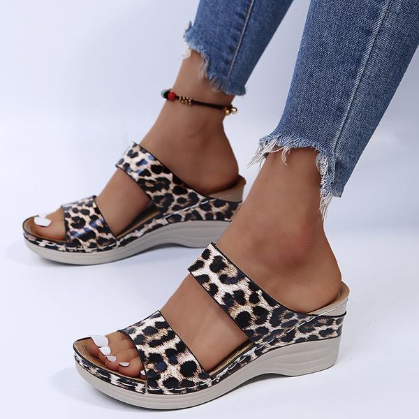 slippers shoes woman 2021 beige heeled sandals flat low platform pantofle big size black soft leopard basic scandals buckle
slippers shoes woman 2021 beige heeled sandals flat low platform pantofle big size black soft leopard basic scandals buckle