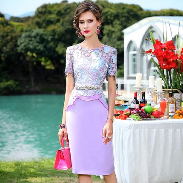 2021 new print lace dress women summer and spring style celebrities show thin slim fit medium length patchwork pencil skirt 7rv8, Black;gray
2021 new print lace dress women summer and spring style celebrities show thin slim fit medium length patchwork pencil skirt 7rv8, Black;gray