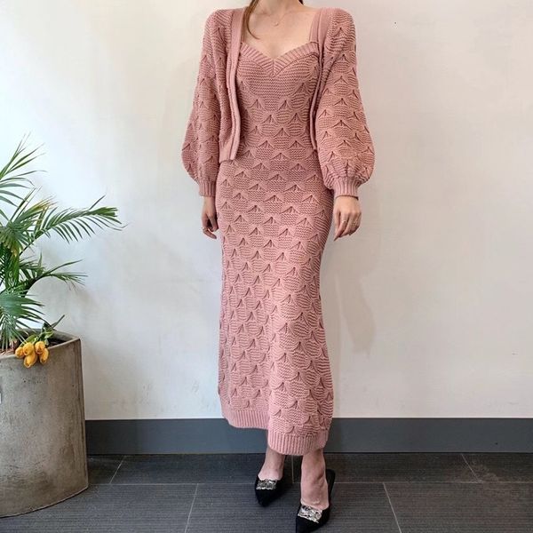 new arrival fashion winter knit women ol temperament professional single breasted coat and a-line long dress two piece set sr41, Black
new arrival fashion winter knit women ol temperament professional single breasted coat and a-line long dress two piece set sr41, Black