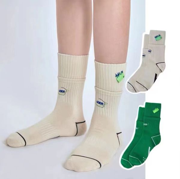 men's socks trend in the new letter pure cotton popular logo hip hop skateboard casual fashion sports socks recommended, Black;blue
men's socks trend in the new letter pure cotton popular logo hip hop skateboard casual fashion sports socks recommended, Black;blue