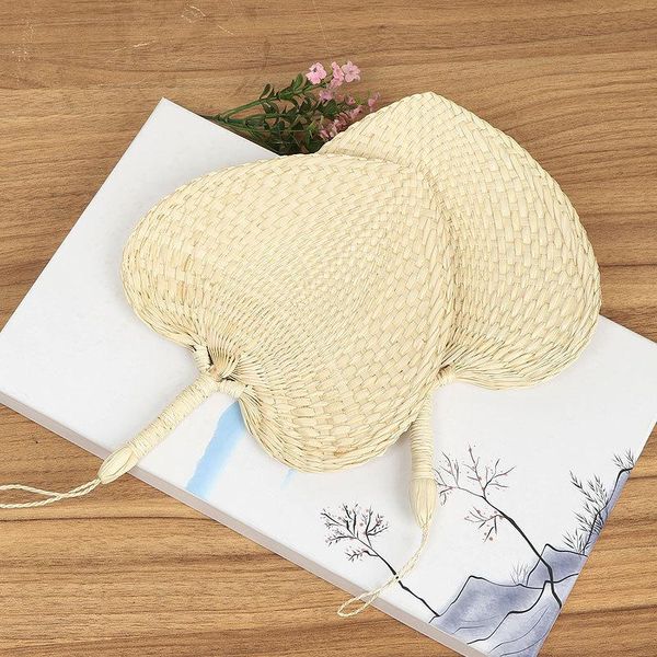 pu fan vintage chinese style retro straw make-up hand shake fan summer portable baby palm leaf core wholesale
pu fan vintage chinese style retro straw make-up hand shake fan summer portable baby palm leaf core wholesale