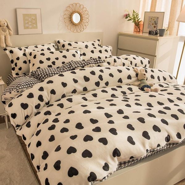 bedding sets autumn winter double-sided thickened milk velvet super soft and warm crystal cartoon flannel comforter 4 pcs
bedding sets autumn winter double-sided thickened milk velvet super soft and warm crystal cartoon flannel comforter 4 pcs