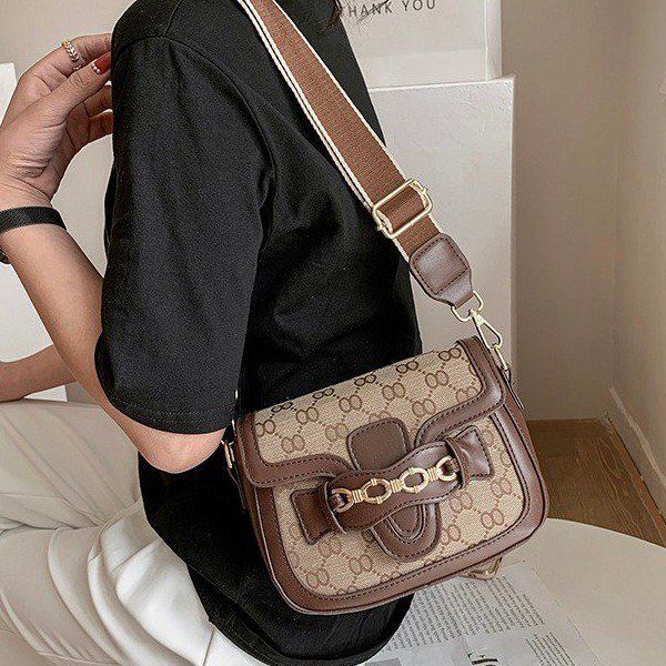 luxury designer simple western style contrast women's bag new fashion one shoulder cross carry saddle outlet sale5pmn
luxury designer simple western style contrast women's bag new fashion one shoulder cross carry saddle outlet sale5pmn