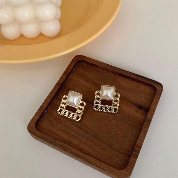 stud silver needle retro temperament geometric square pearl earrings ins simple fashion trendy clip female personality women jew, Golden;silver
stud silver needle retro temperament geometric square pearl earrings ins simple fashion trendy clip female personality women jew, Golden;silver